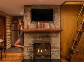Historic Glenna Cabin