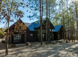 CABIN - Near BLACK MOUNTAIn, ξενοδοχείο σε Stephens Gap