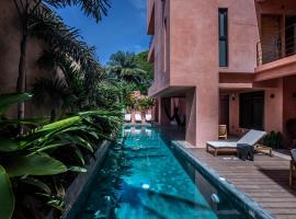 Casa Toro La Punta，波多埃斯康迪的附設泳池的飯店