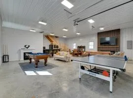5 Mi to Slopes! Group Ski House with Game Room