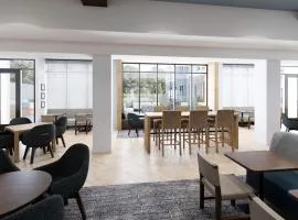 Staybridge Suites - Ames by IHG
