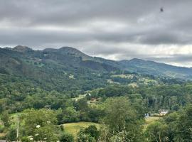 La Peñona Carancos 48 en Nava, hotel en Nava