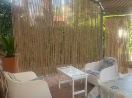 Casa con giardino