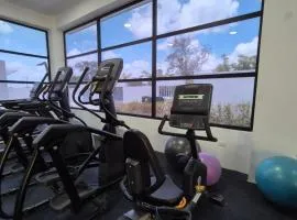 Tropical Lair, Pool, Gym