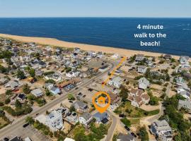 Beach Plum Cottage Steps to Beach Loft AC, khách sạn ở Plum Island