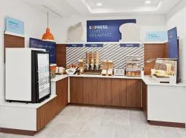 Holiday Inn Express & Suites Chicago West-O'Hare Arpt Area by IHG
