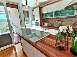 Beautiful Apartment, Close to Beach