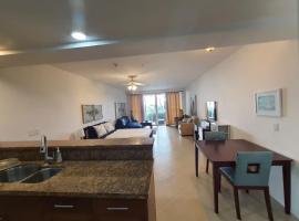 LUXURY VILLA Grace Bay Beach, hotel mewah di Long Bay Hills