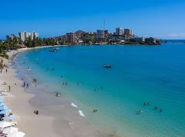 Apartamento con vista al mar, hotel with parking in Pampatar