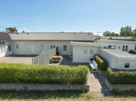 Lovely Apartment In Nexø With Wifi, hotell sihtkohas Neksø