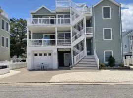 Welcome To Your Dream Vacation Rental In The Heart Of Peahala Park, Just Steps Away From The Pristine Beaches Of The Ocean Block,,