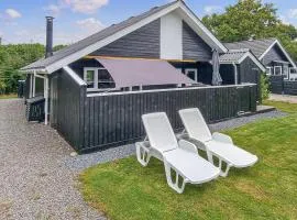 2 Bedroom Amazing Home In Hemmet