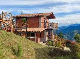Glamping en Medellín - Kinsho Glamping - Cabaña con Jacuzzi privado