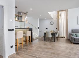 Laguna Beach Villa Veintidos، فندق في توريفايجا