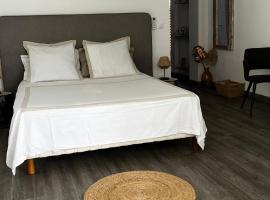 AT&Egrave;RLA - Appartement de charme et SPA priv&eacute;e, &delta;&omega;&mu;ά&tau;&iota;&omicron; &sigma;&epsilon; &omicron;&iota;&kappa;&omicron;&gamma;&epsilon;&nu;&epsilon;&iota;&alpha;&kappa;ή &kappa;&alpha;&tau;&omicron;&iota;&kappa;ί&alpha; &sigma;&epsilon; La Possession