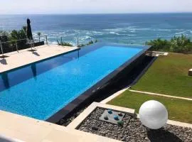 Luxury 4 Bedrooms Villa With Ocean View