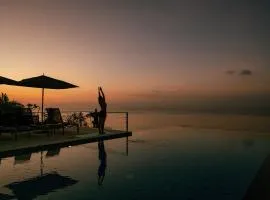 Uluwatu Luxury 4 Bedrooms Villa With Ocean View