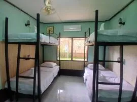 5 Minutes to slow boat pier hostel