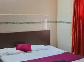 Hotel Blue Moon Old Station Bhubaneswar