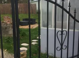 Une maisonnette au cœur de la Sologne des étangs