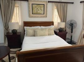 The Java Tree Suite, hotelli, jossa on pys&auml;k&ouml;intimahdollisuus kohteessa Lusaka