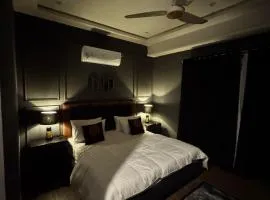 Avalon Luxury 1BR Seven Star