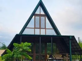 Kutaisi Red Water Cottage