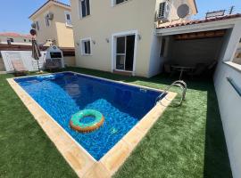 Dene Hollow Pyla, villa em Pyla