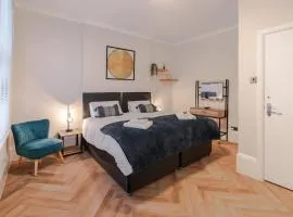 2-bedroom, Sleeps 4, long stays