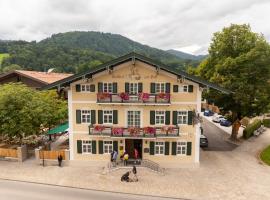 Gasthof zur Post, pet-friendly hotel sa Bad Wiessee