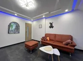 Tiffany apartment