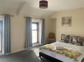 284 - Room 8 - Beachfront - Fantastic Sea views