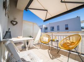 코르출라에 위치한 호텔 Violet Red Yellow Apartments