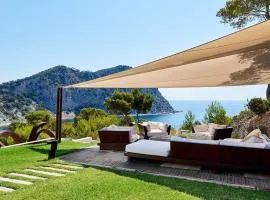 Modern 5-Bedroom Villa in Ibiza City, 1052