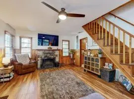 Quiet Cabin ~ End of Cul-De-Sac Location Private Hot Tub, Fenced Yard, Boat Parking