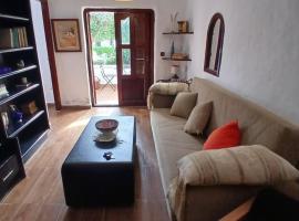 Coastal Elegance, hotel in Oulad Akkou