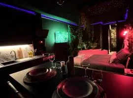 Amazonia Suite - Starry Sky & Spa Bath