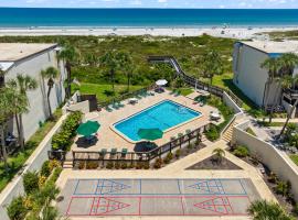 Direct Ocean View Steps to beach Modern Updates: St. Augustine şehrinde bir otel