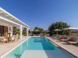 Villa Denu Salento - Intera Dimora con Piscina ad uso esclusivo, hotel a Parabita