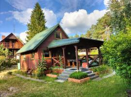 Mały domek na Kaszubach, hotel Raduń városában