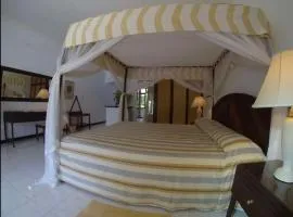 Woburn Apartments 5C