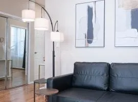 Sunlit 2BR Central Park North elevator & laundry