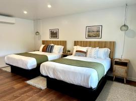 Columbia Cabins Cabin 9, hotel a Sonora