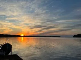 Sunrise Pointe - Amazing Waterfront, Views, Dock!