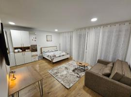 River stone studio, pension in Prizren