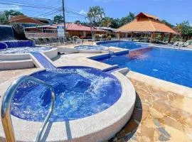 Tropical Beach Escape with Pool & Fast Wi-Fi