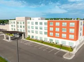 Holiday Inn Express & Suites Marinette by IHG
