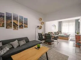 Grand Luxury Condo by NDK and National Stadium with Free Security Parking