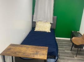 B12 Private Room In Cambridge, hotel in Cambridge