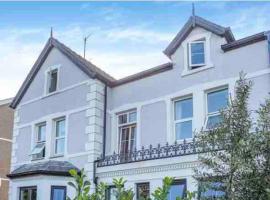 Upper Rockdale High St Abersoch, hotel in Abersoch